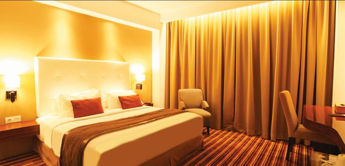 Royal Asnof Hotel Pekanbaru Exterior photo